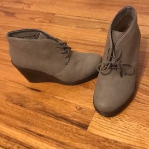 Women’s ankle boots